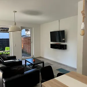  Apartment Neubau, moderne Haushälfte in Hamburg